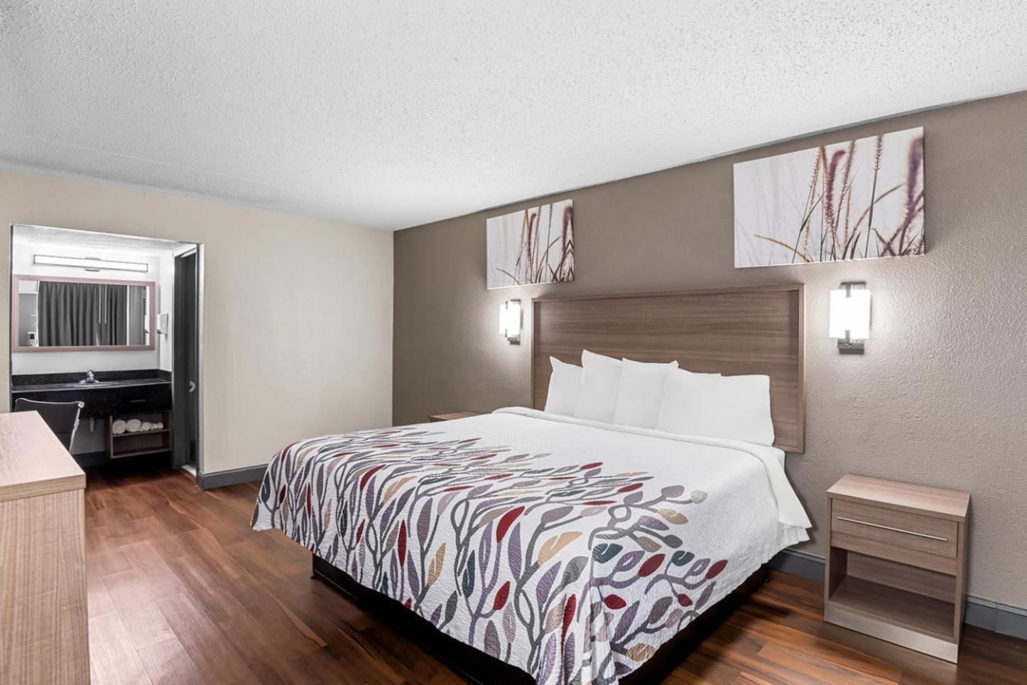 Red Roof Inn Richmond - Airport 샌드스톤 외부 사진
